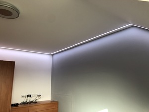 Osvětlení podhledu dětského pokoje pomoci RGB LED pásku