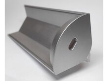 Koncovka pro profil CORNER 4 s otvorem, stříbrná Koncovka pro profil CORNER 4 s otvorem, stříbrná