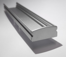 Koncovka profilu Surface 1 plná, stříbrná Koncovka profilu Surface 1 plná, stříbrná
