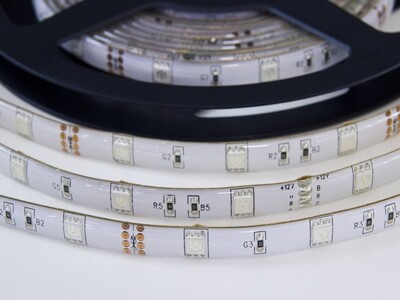 RGB LED pásek W150SMD zalitý - IP50, 7,2W/m, 12V