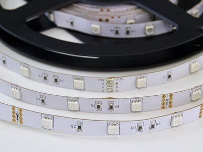 RGB LED pásek 150SMD vnitřní záruka 3 roky, IP20, 7,2W/m, 12V
