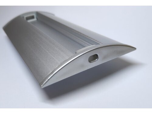 Koncovka profilu Surface 4 s otvorem, stříbrná Koncovka profilu Surface 4 s otvorem, stříbrná 1