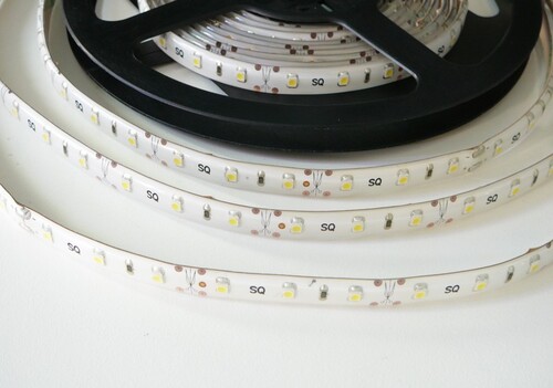 LED pásek zalitý SQ3-W300, 12V, 4,8W/m, IP50 LED pásek zalitý SQ3-W300, 12V, 4,8W/m, IP50 1