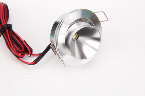 LED svítidlo TLZ-C3W-80 LED svítidlo TLZ-C3W-80 1