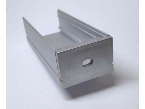 Koncovka profilu Surface 7 s otvorem, stříbrná 1