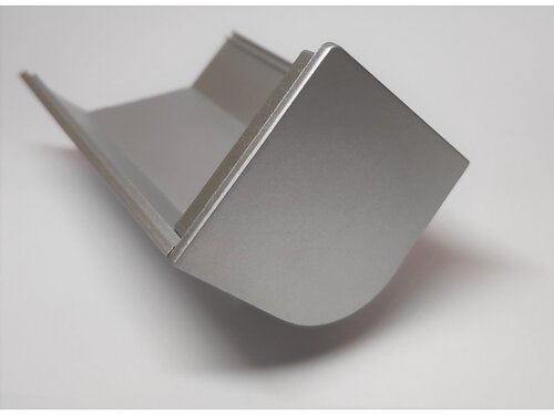 Koncovka pro profil CORNER 5, plná, stříbrná Koncovka pro profil CORNER 5, plná, stříbrná 1